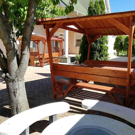 Imola Es Andrea Apartmanhaz Hajdúszoboszló 외부 사진