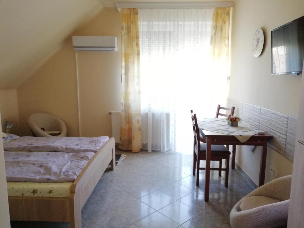 Imola Es Andrea Apartmanhaz Hajdúszoboszló 외부 사진