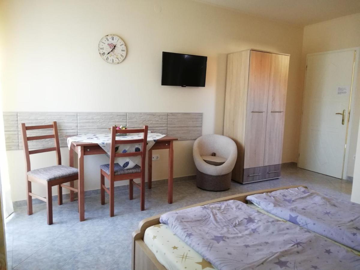 Imola Es Andrea Apartmanhaz Hajdúszoboszló 외부 사진