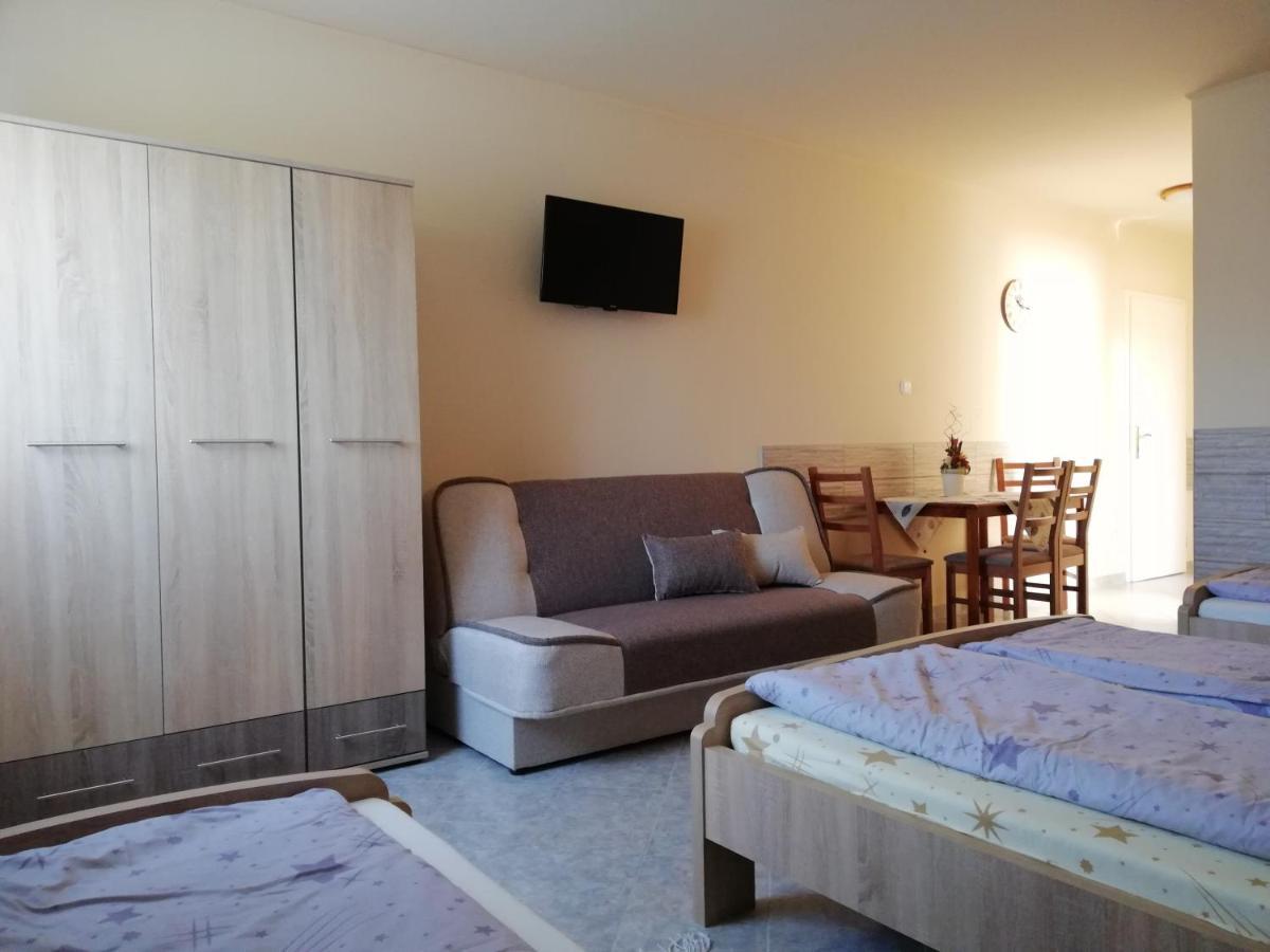Imola Es Andrea Apartmanhaz Hajdúszoboszló 외부 사진